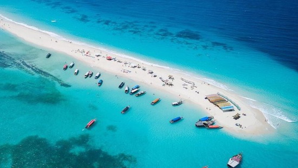 Nakupenda Beach – Zanzibar’s Stunning Sandbank Paradise
