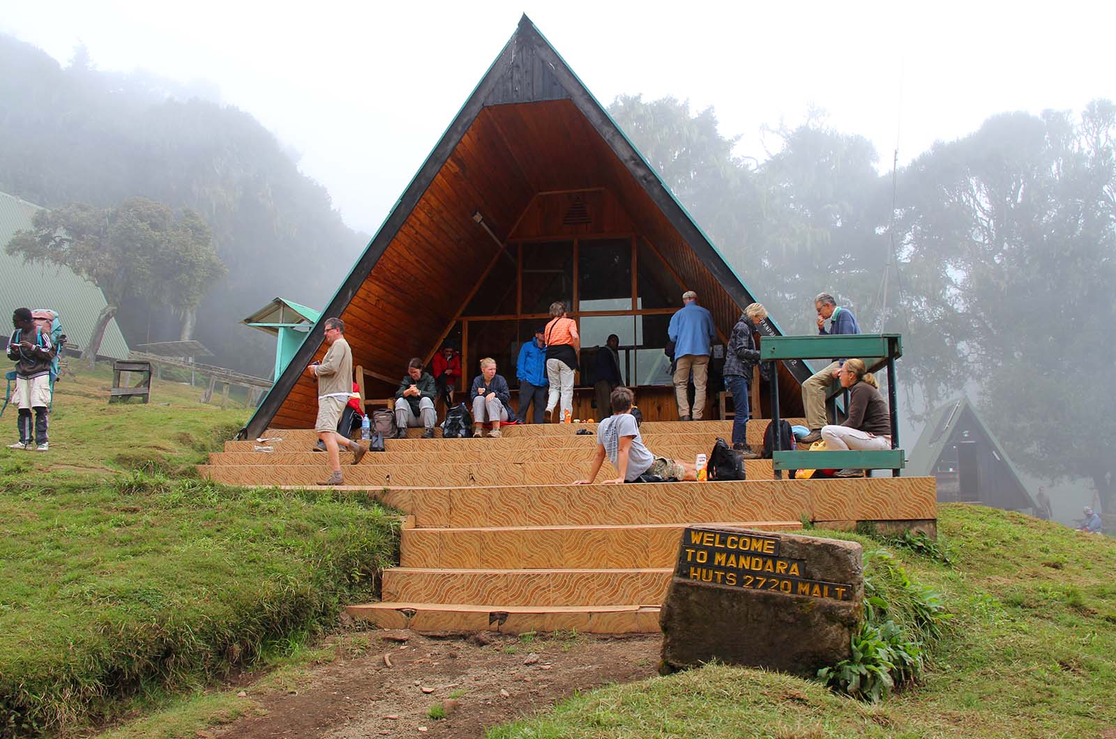 WHAT TO EXPECT AT MANDARA HUT