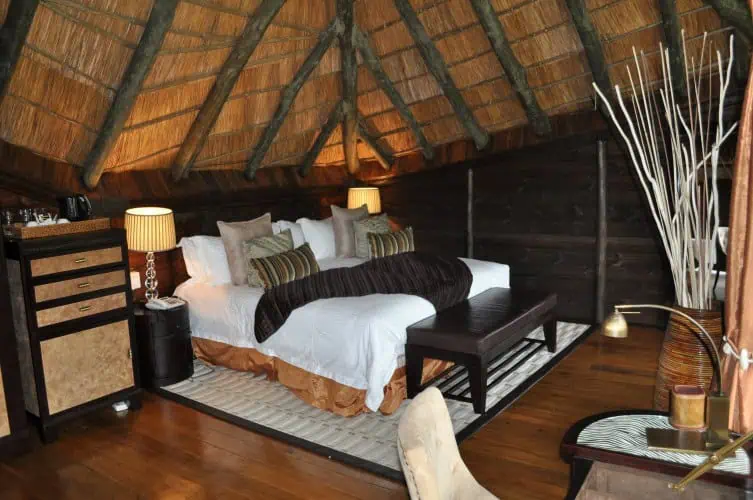 Serena Mivumo River Lodge