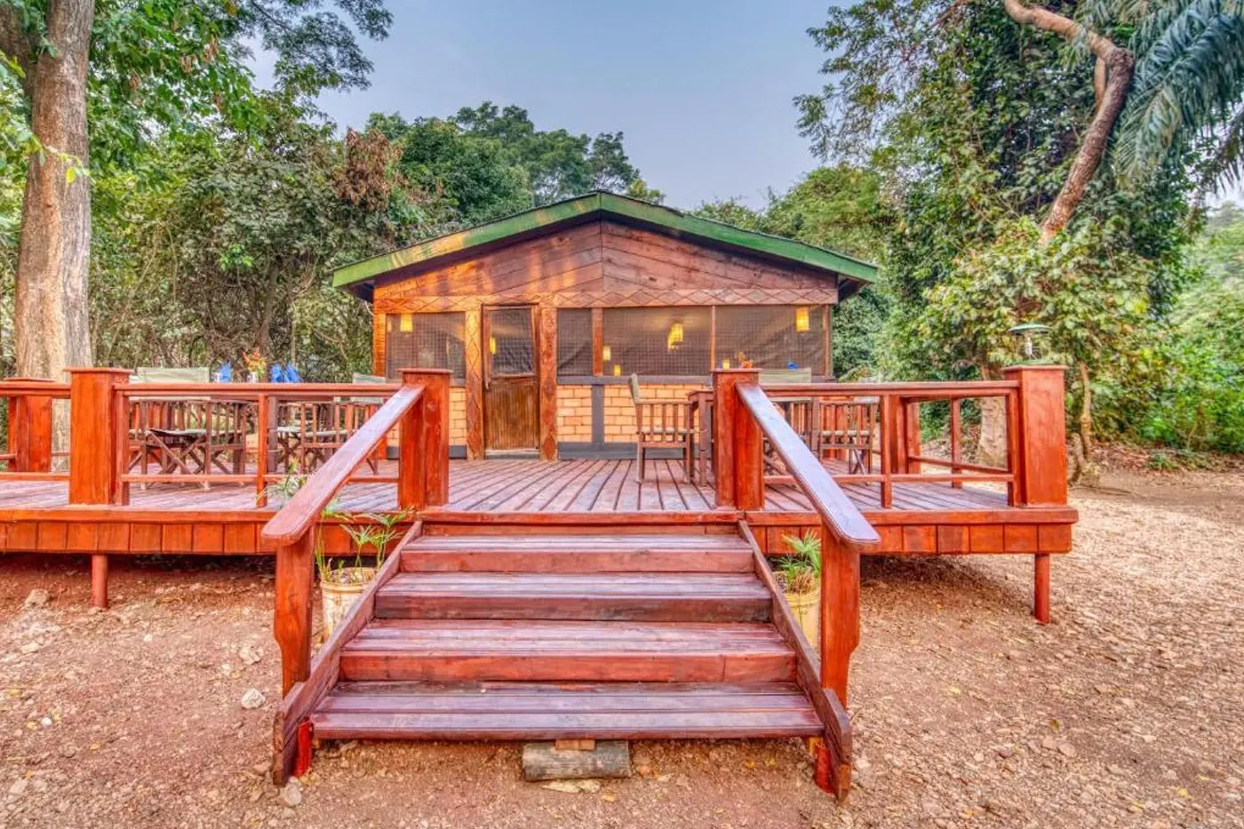 Mbali Mbali Gombe Lodge