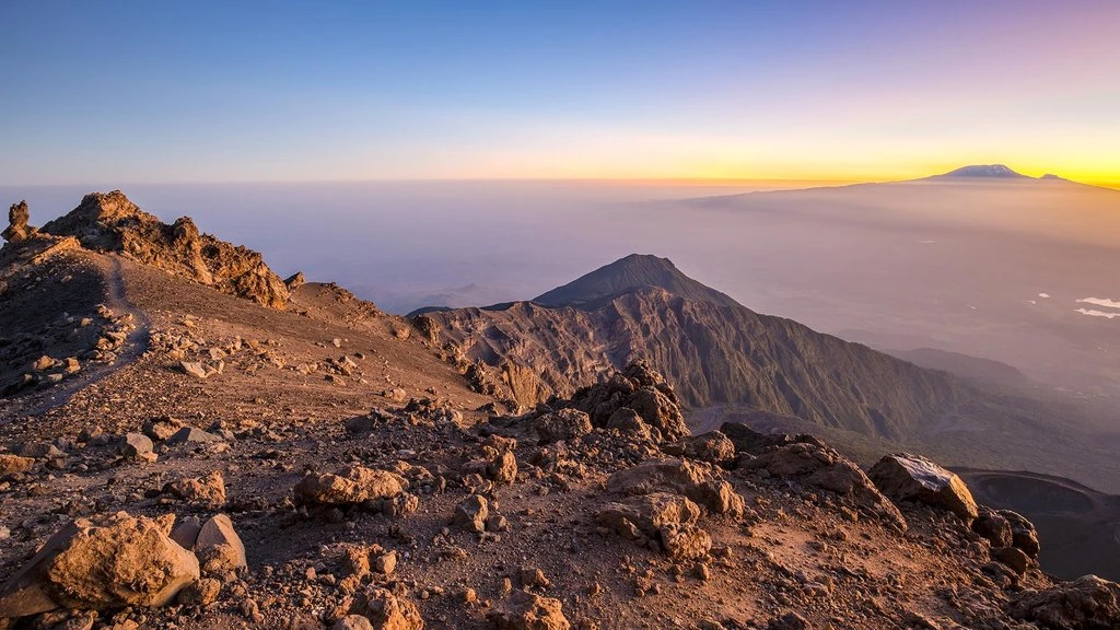 The Ultimate 4 Days Mount Meru Trekking tour