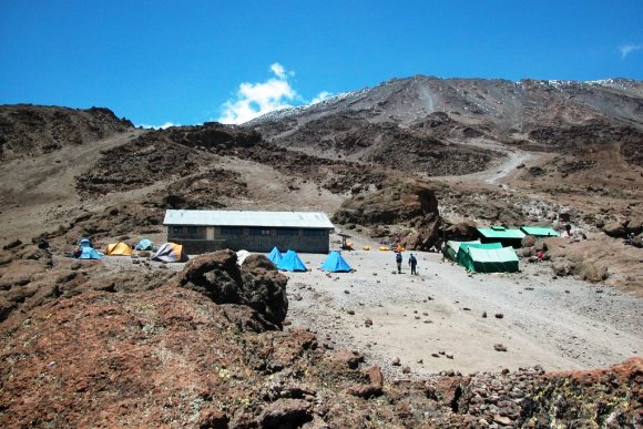 Horombo Hut (3700m) - Kibo Hut (4700m)