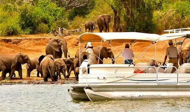 QUEEN ELIZABETH NATIONAL PARK (LAUNCH CRUISE & GAME VIEWING DRIVE) 